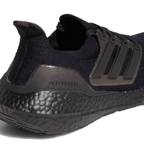 Adidas UltraBoost 21, Prime Blue, made from recycled ocean plastic, Triple Black - Picture 5 of 7